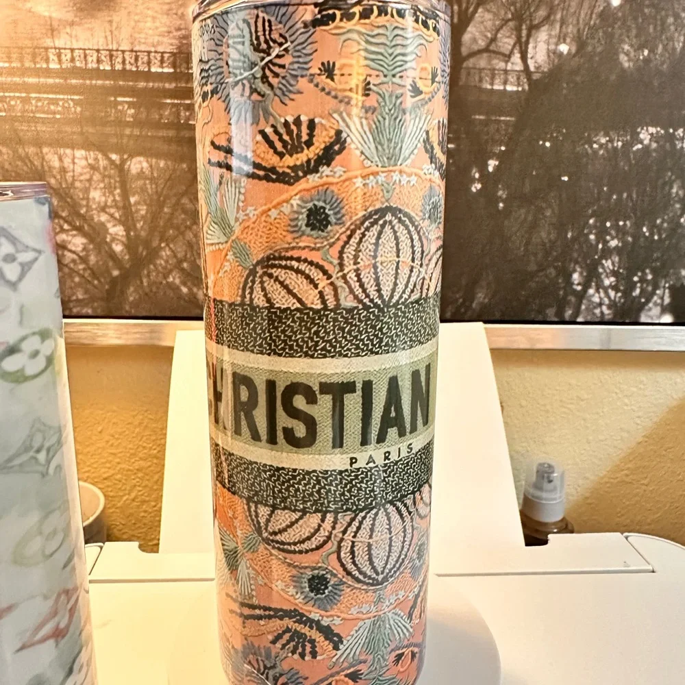 Customized High end Tumblers! Multicolor Tumblers (with Chain) - Picture 7 of 10